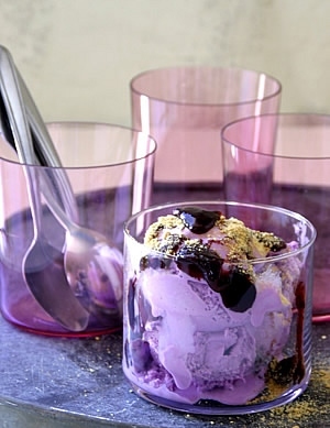berry, blueberry and dessert