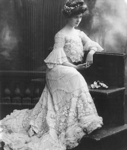 black and white, dress and early 20th century