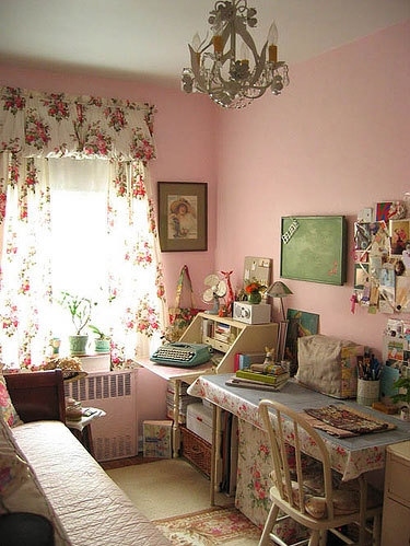 bedrooms, pink and retro