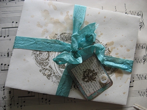 blue, bow and envelope