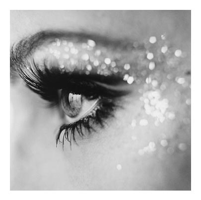 black and white, eye, eyelash, eyelashes, eyes, glitter, profile, sparkly, tjejer, First Set on Favim.com