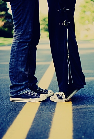  Star Converse Shoes on All Star  Converse  Couple  Kiss  Love  Shoes   Inspiring Picture On