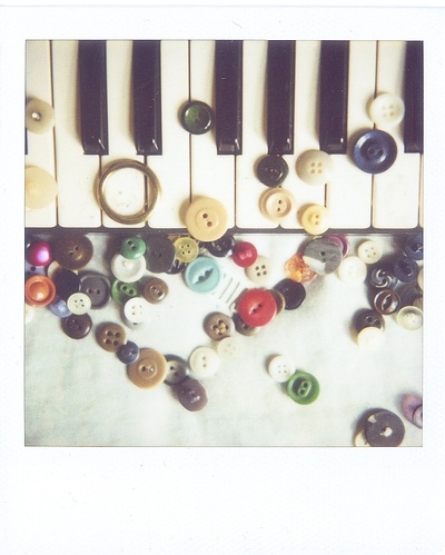 button, buttons and colour
