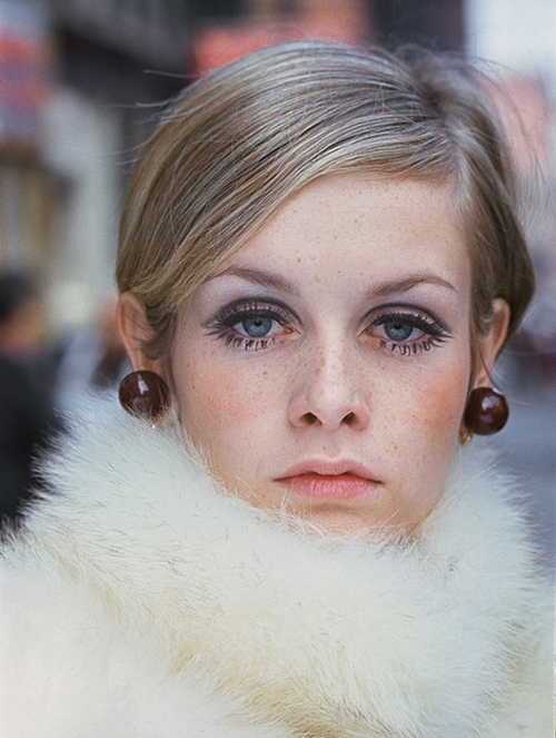 1960s fashion fur lashes twiggy Added Mar 04 2011 Image size 