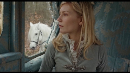 18th century carriage film horse kirsten dunst marie antoinette