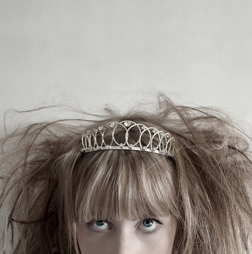 bangs, crown and face