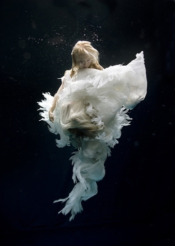 fashion, lucid and underwater