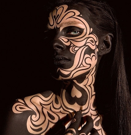 body art, dark and henna