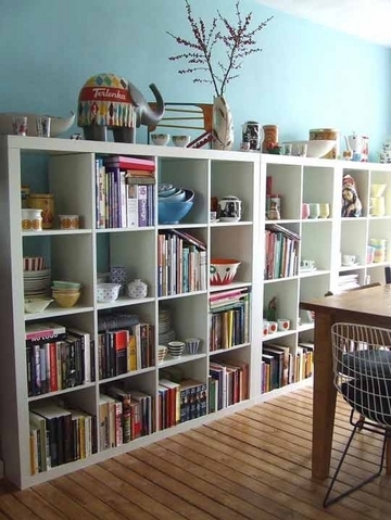 apartment therapy, book and bookcase