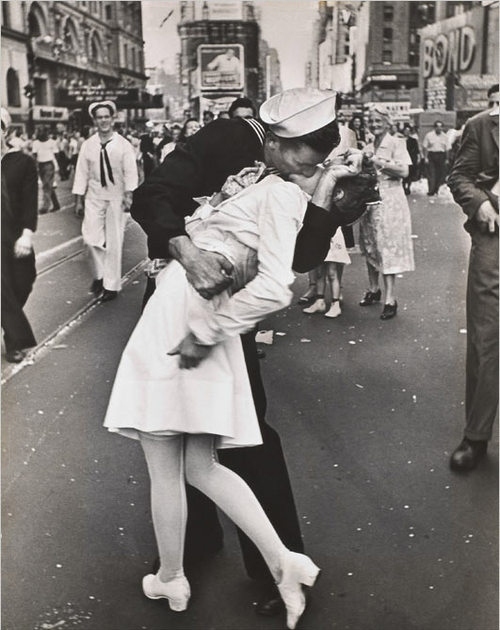 1945, kiss and kissing on vj day