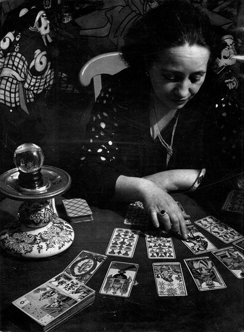 black and white, psychic and tarot