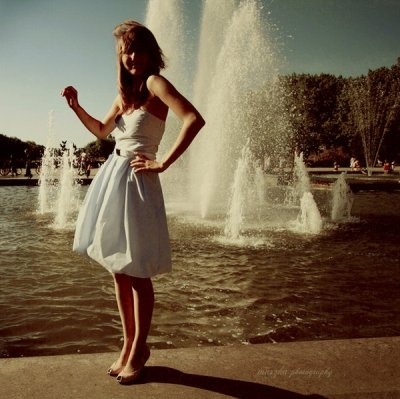 dresses, fountain and girl