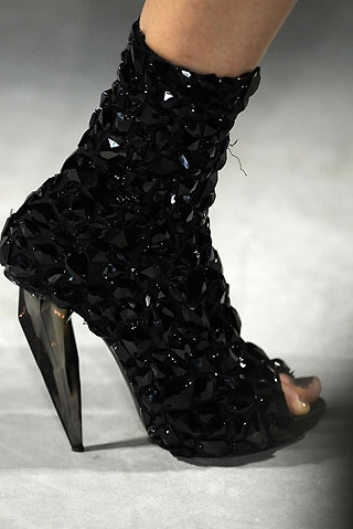 alexander mcqueen, fashion and heels