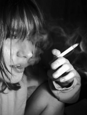 black and white, cigarette and girl