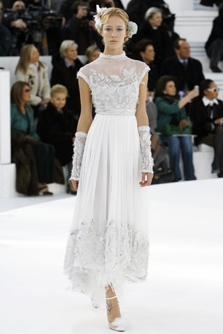 abito, bianco, chanel and fashion - image #15902 on Favim.com