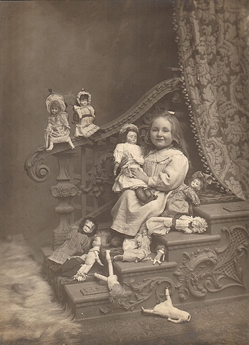 child, dolls and eerie