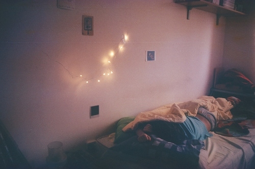 bed, lights and pink