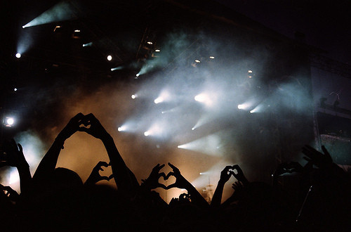 crowd, heart and love