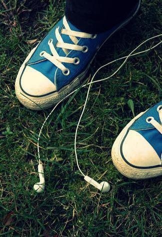 blogs, converse and music