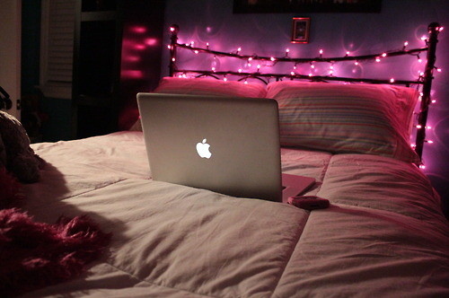 bed, bedroom and laptop