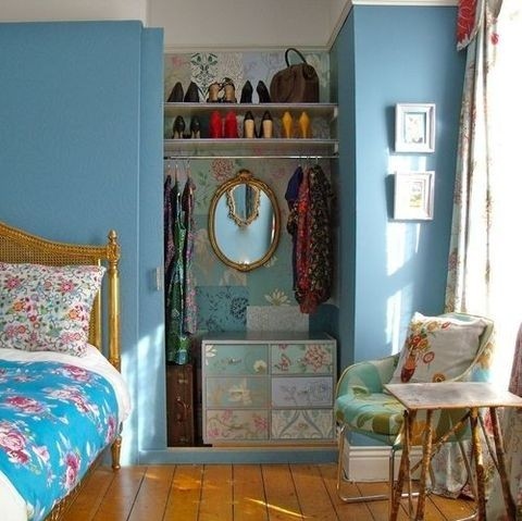 bedroom, blue and closet