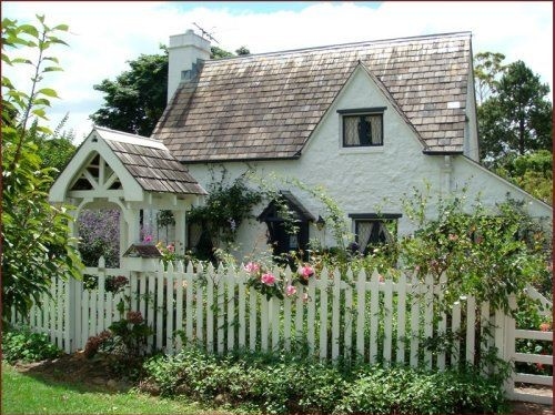 cottage, cute house and exterior