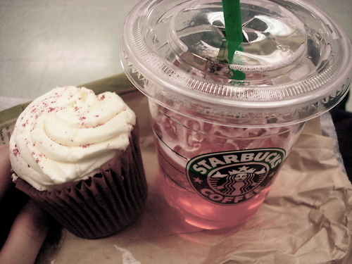 cupcake, passion tea and pink