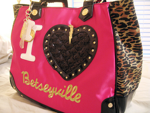 bag, betsey johnson and cute