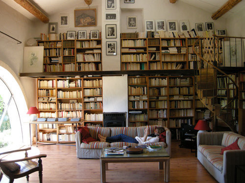 awesome room, book and books
