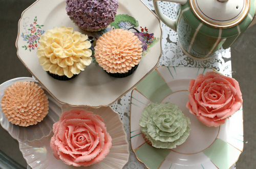 cupcakes, cute and flowers