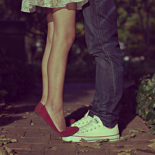 Black  on Beso  Converse  Couple  Cute  Cute Girl Boy Shoes Love  Emotion