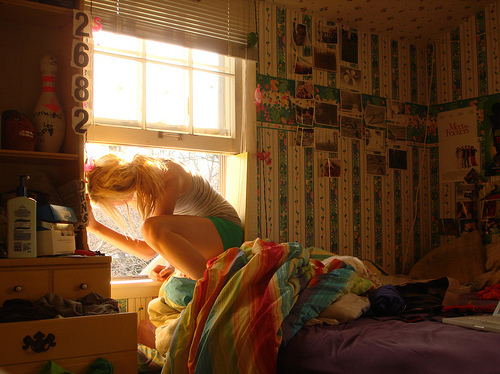 bedroom, blonde and colourful