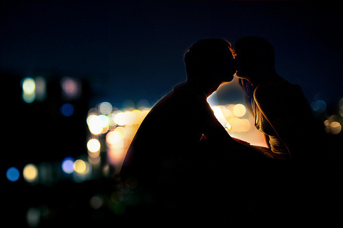 http://favim.com/orig/201105/13/couple-dark-kiss-love-night-photografy-Favim.com-42697.jpg