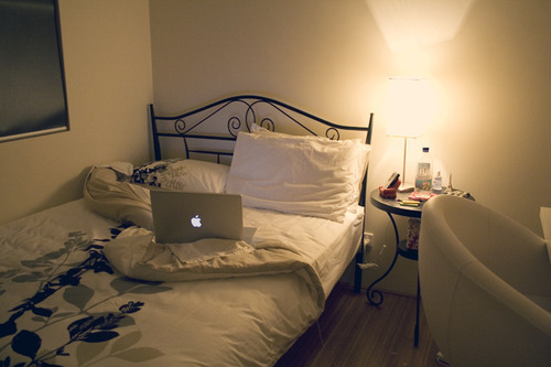 apple, bed and bedroom
