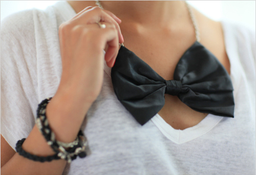 bow, bow necklace and bracelets