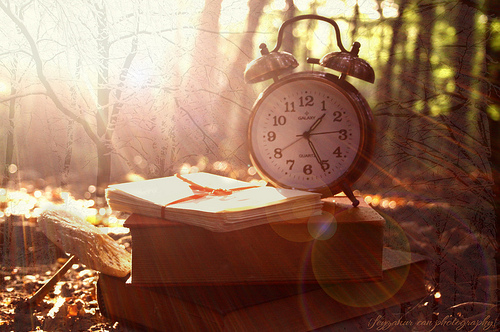 box, clock and leaves