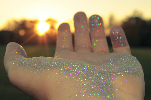 alegria, glitter and hand