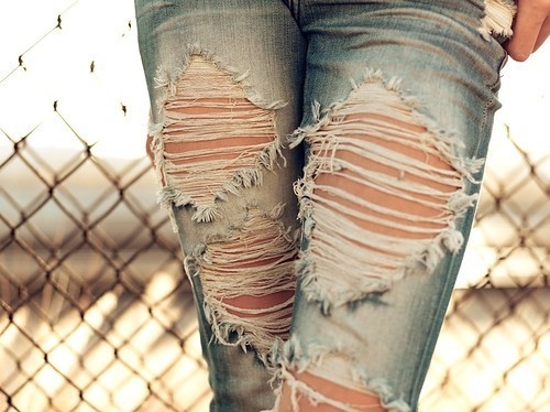 denim, fashion, girl, jeans, ripped, runawaylove.blogg.no