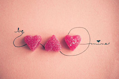 http://favim.com/orig/201105/19/be-mine-candy-hearts-mine-pink-signature-Favim.com-48992.jpg