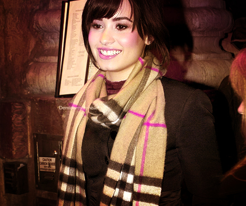 how to do demi lovato makeup. demi lovato, diva, make up, demi lovato makeup look. how to do demi lovato makeup. demi lovato, diva, make up,