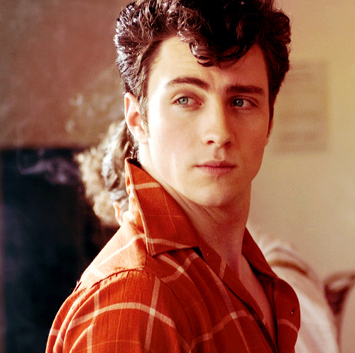 aaron johnson, boy and hot