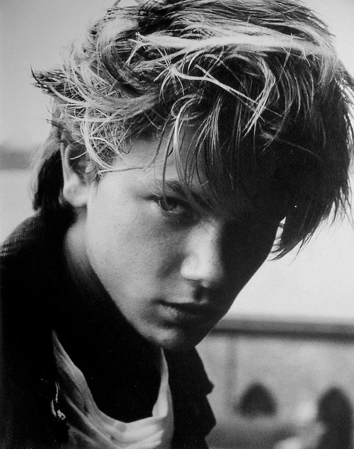 boy, other and river phoenix