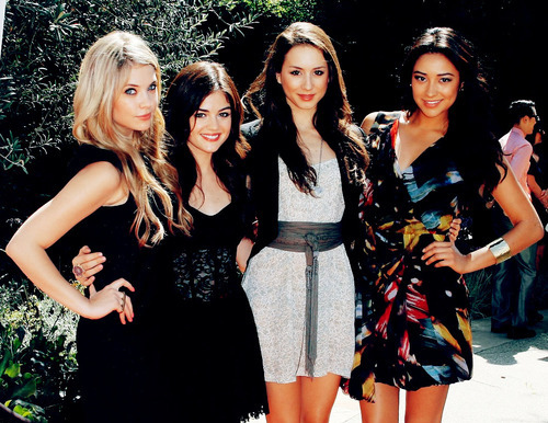 ashley benson, lucy hale, pretty little liars, shay mitchell, troian bellasario