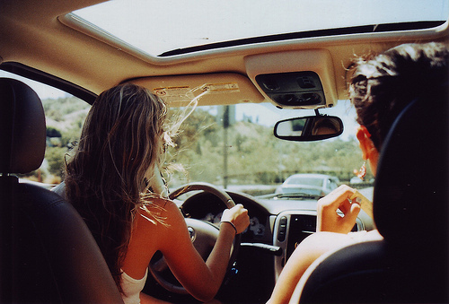 car-driving-friends-girls-road-Favim.com-56849.jpg