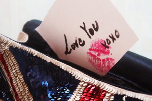 bag, kiss and love