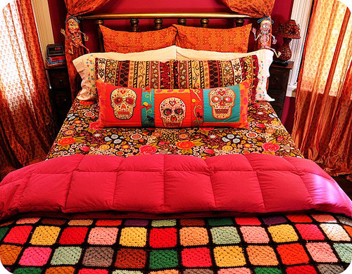 bedroom, bright, decor, orange, pink, skulls - image #57801 on Favim.