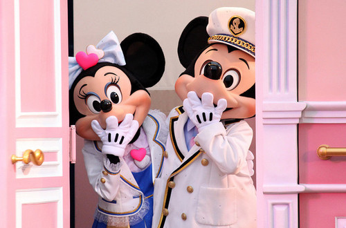 cor de rosa, couple, cute, disney land, love, mickey