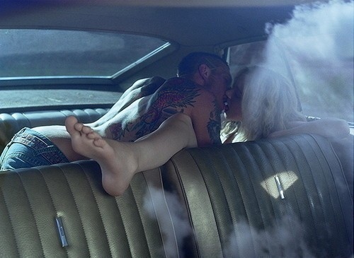 http://favim.com/orig/201105/29/backseat-car-couple-kiss-kissing-sex-Favim.com-59153.jpg