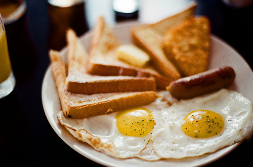 breakfast-eggs-food-french-toast-hashbro