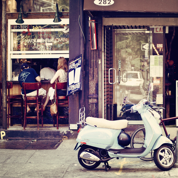 bar, moto and new york